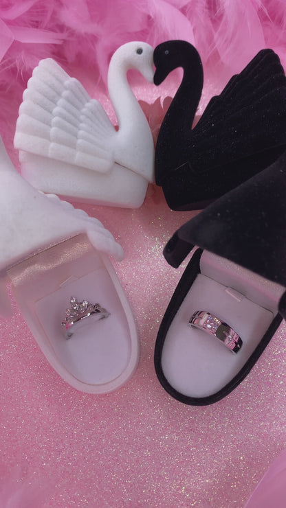 Crown matching couple ringset